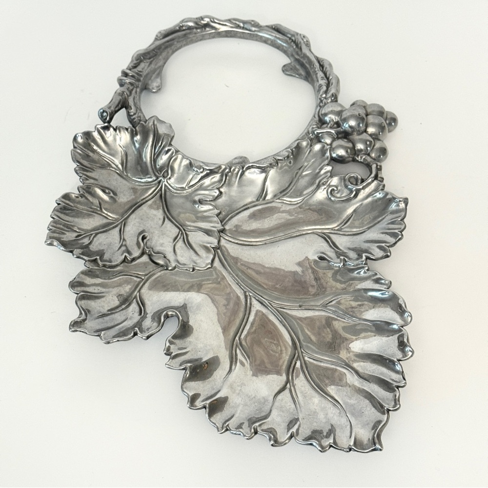 Arthur Court Cast Aluminum Grape Leaves Cheese Crackers Tray 2006